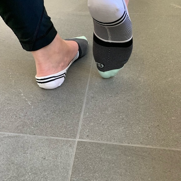 Lululemon shock - Picture 6 of 6